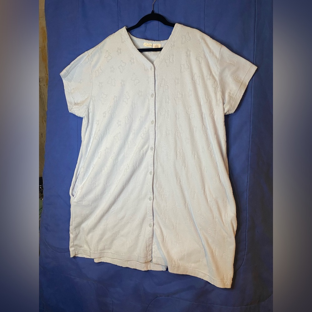 Secret Treasures Light Blue Button-Down Shirt